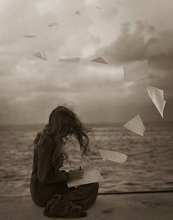 Sevgisiz Evlerden Sevgisiz Kalplere…